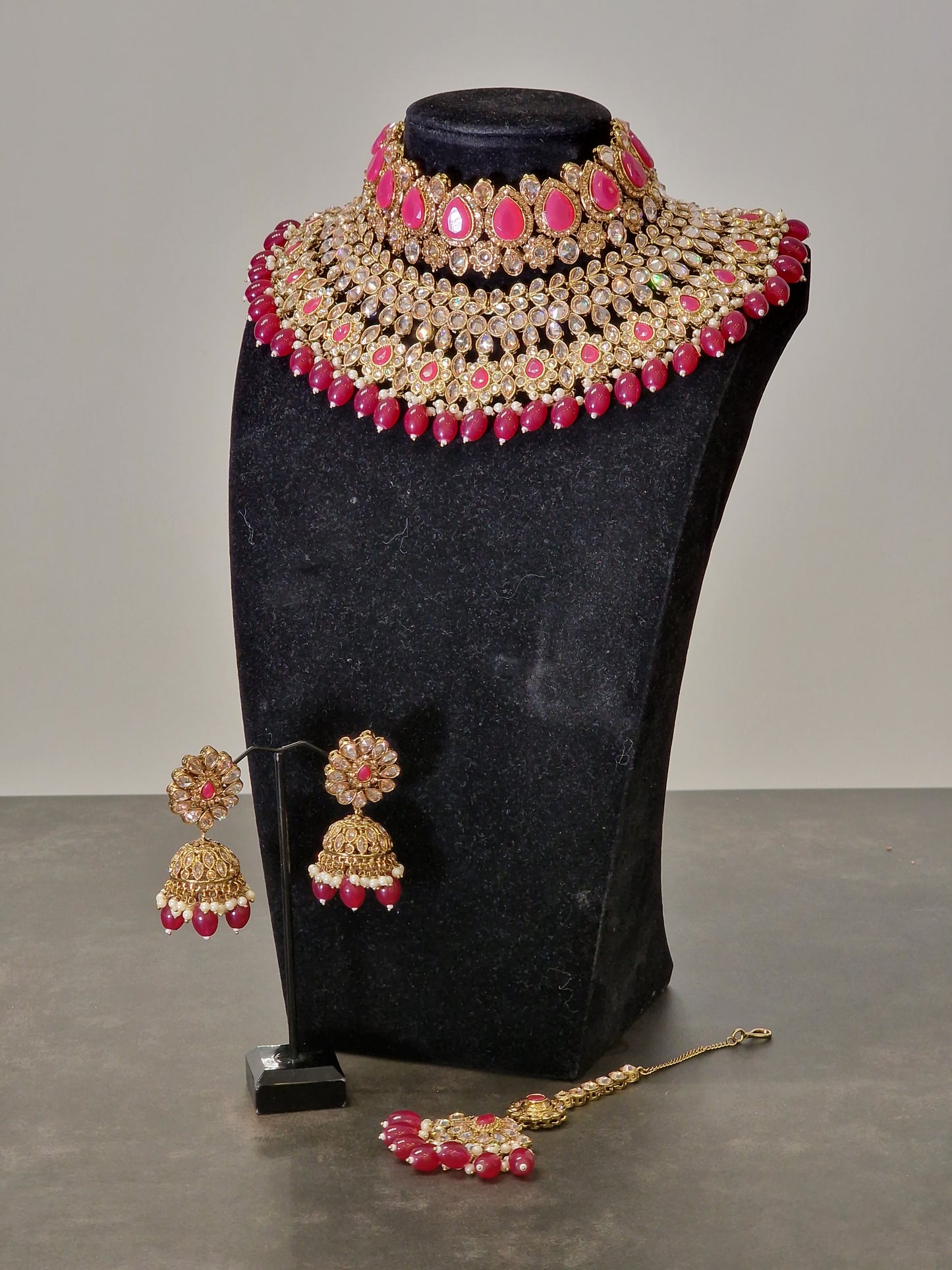 Morah Hot Pink