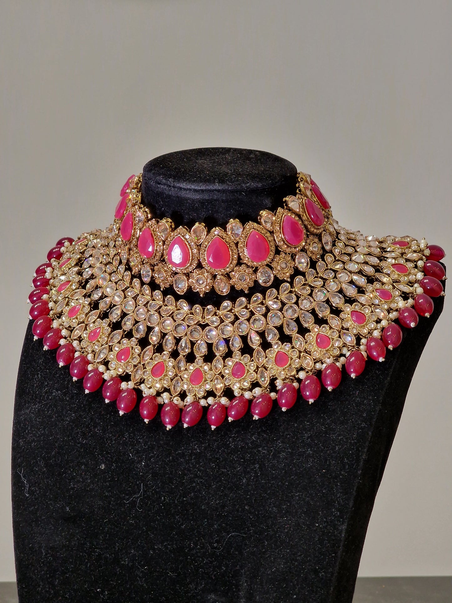 Morah Hot Pink