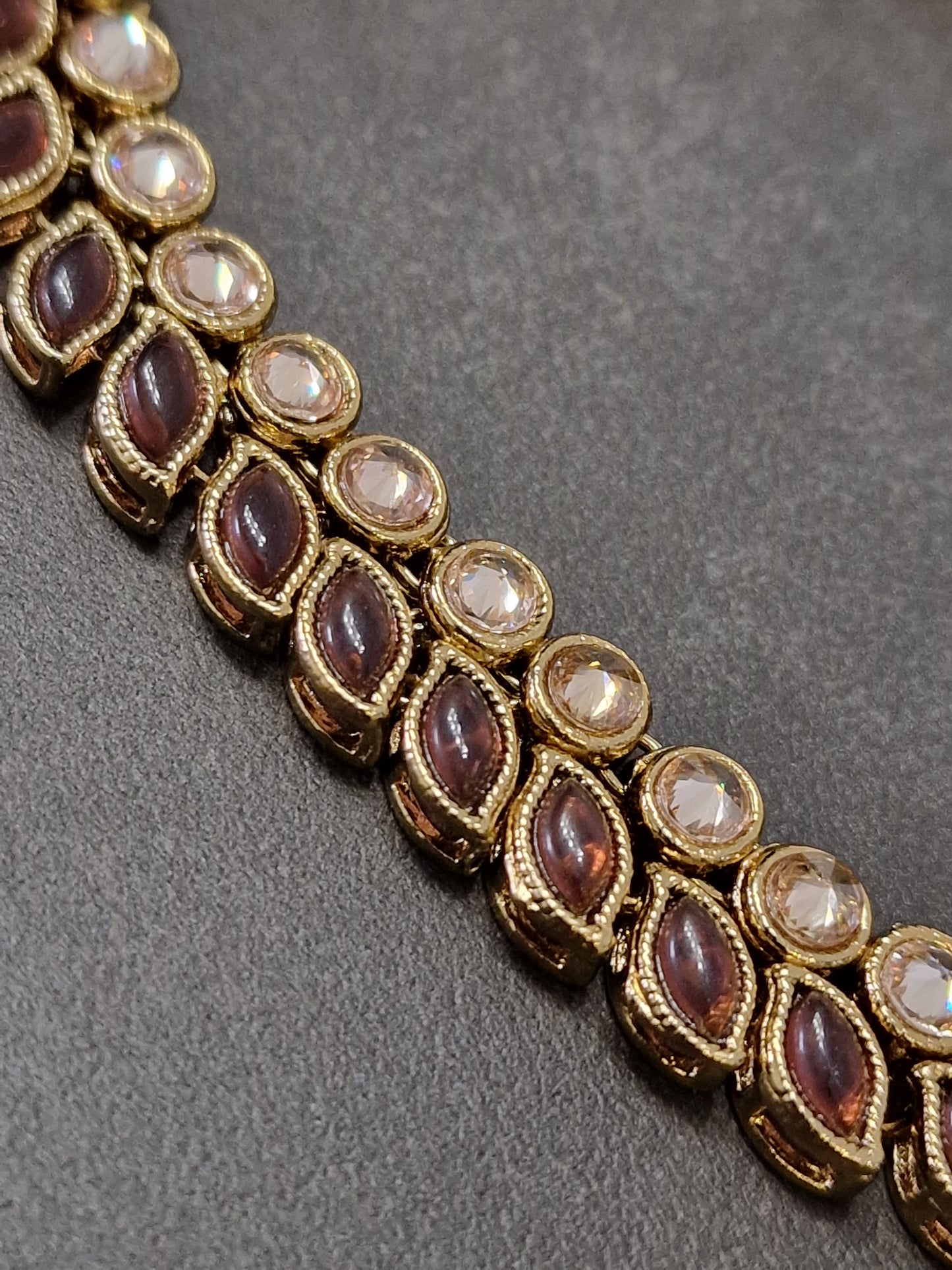 Dalia - Available in various colours