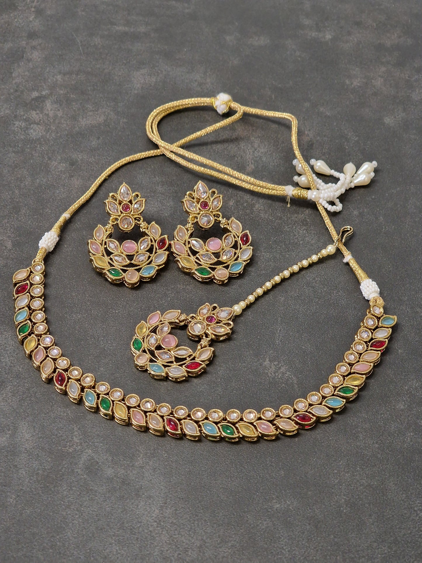 Dalia - Available in various colours