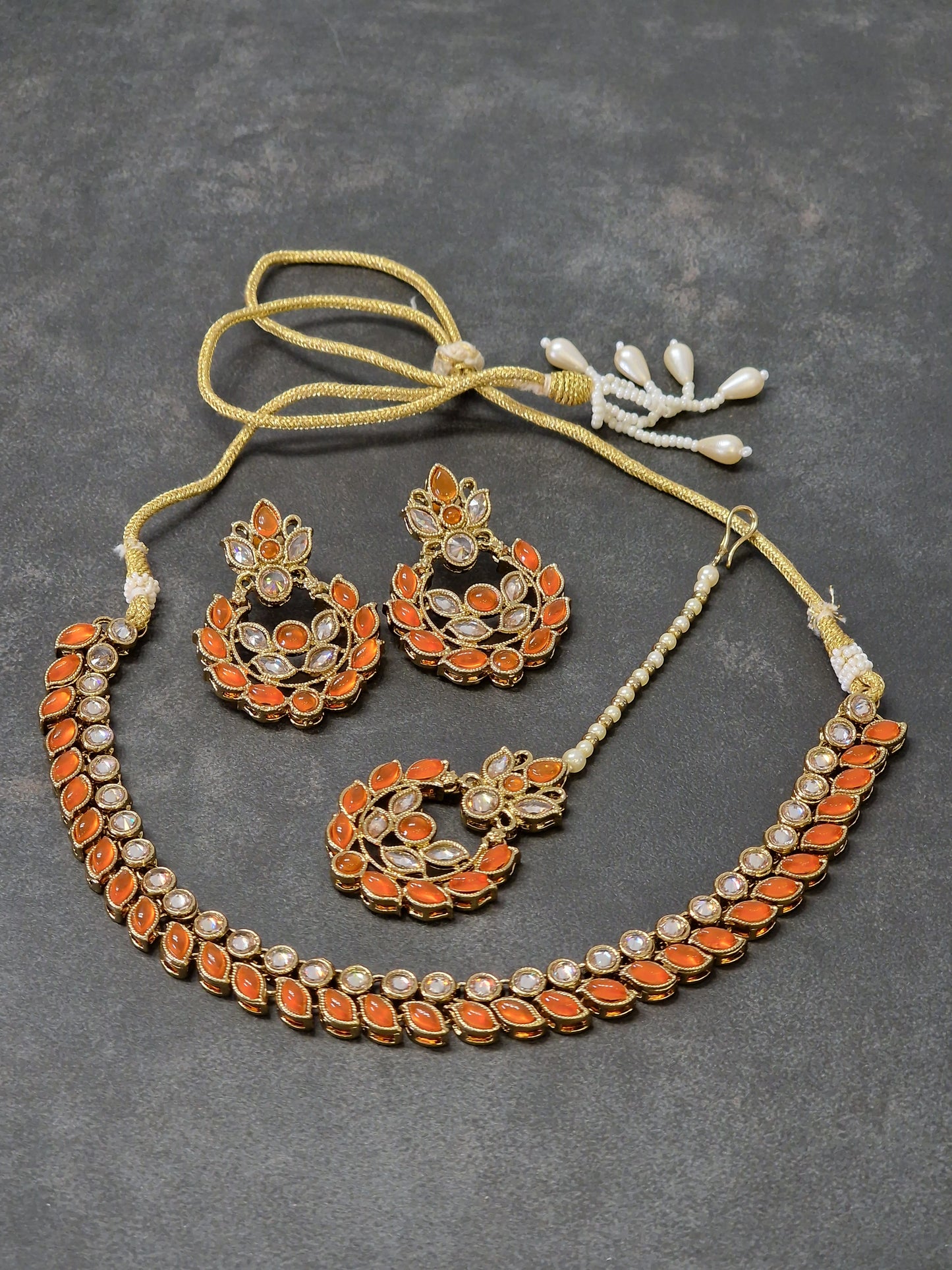 Dalia - Available in various colours