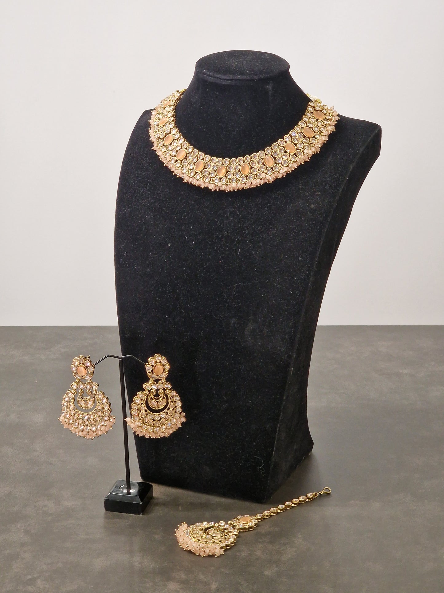 Malti - Available in various colours