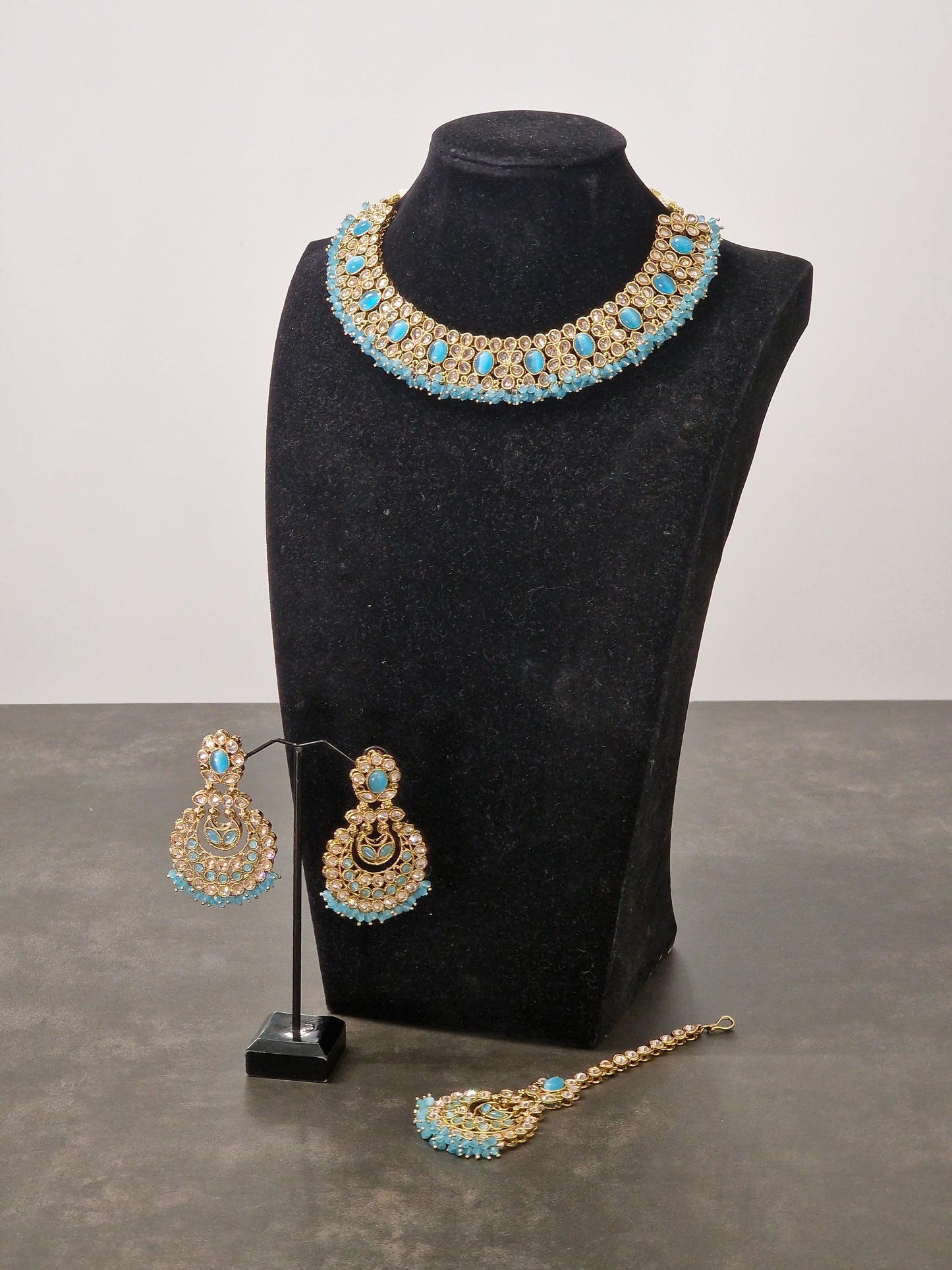 Malti - Available in various colours