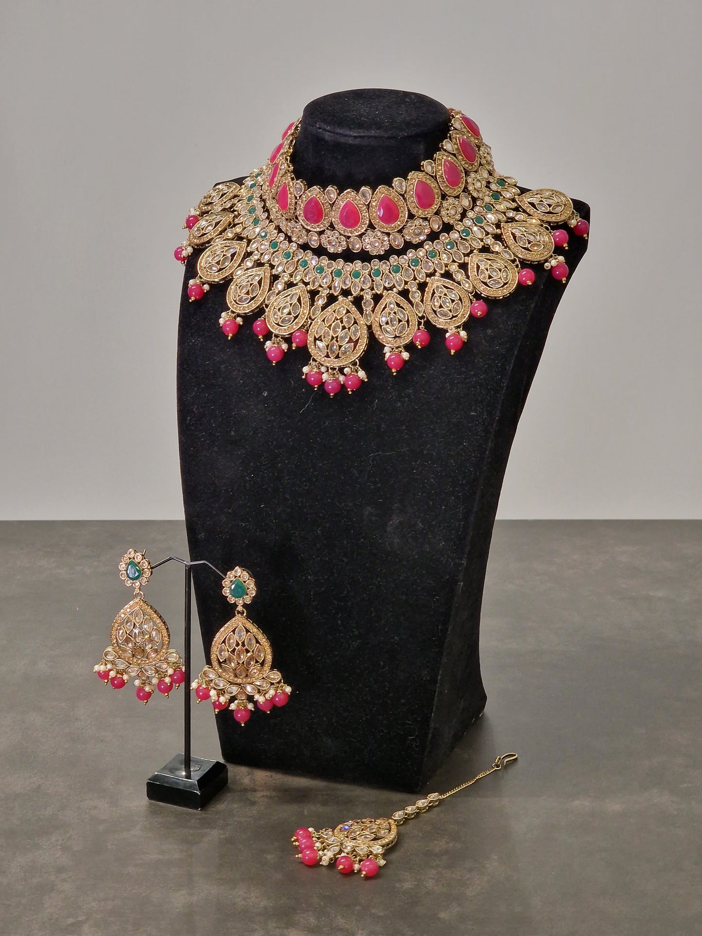 Bani - Available in various colours