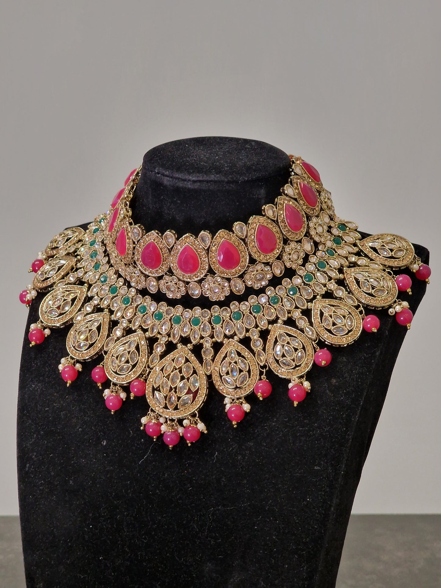 Bani - Available in various colours