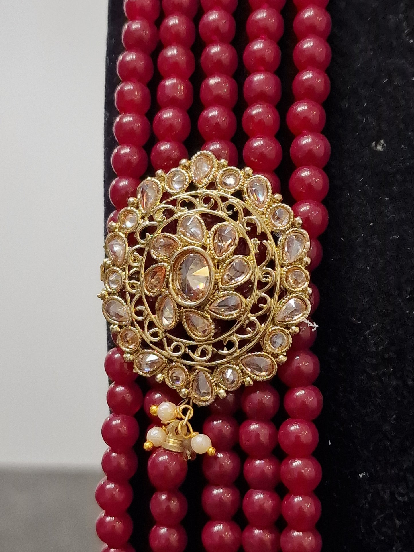 Maroon Kalgi & Mala