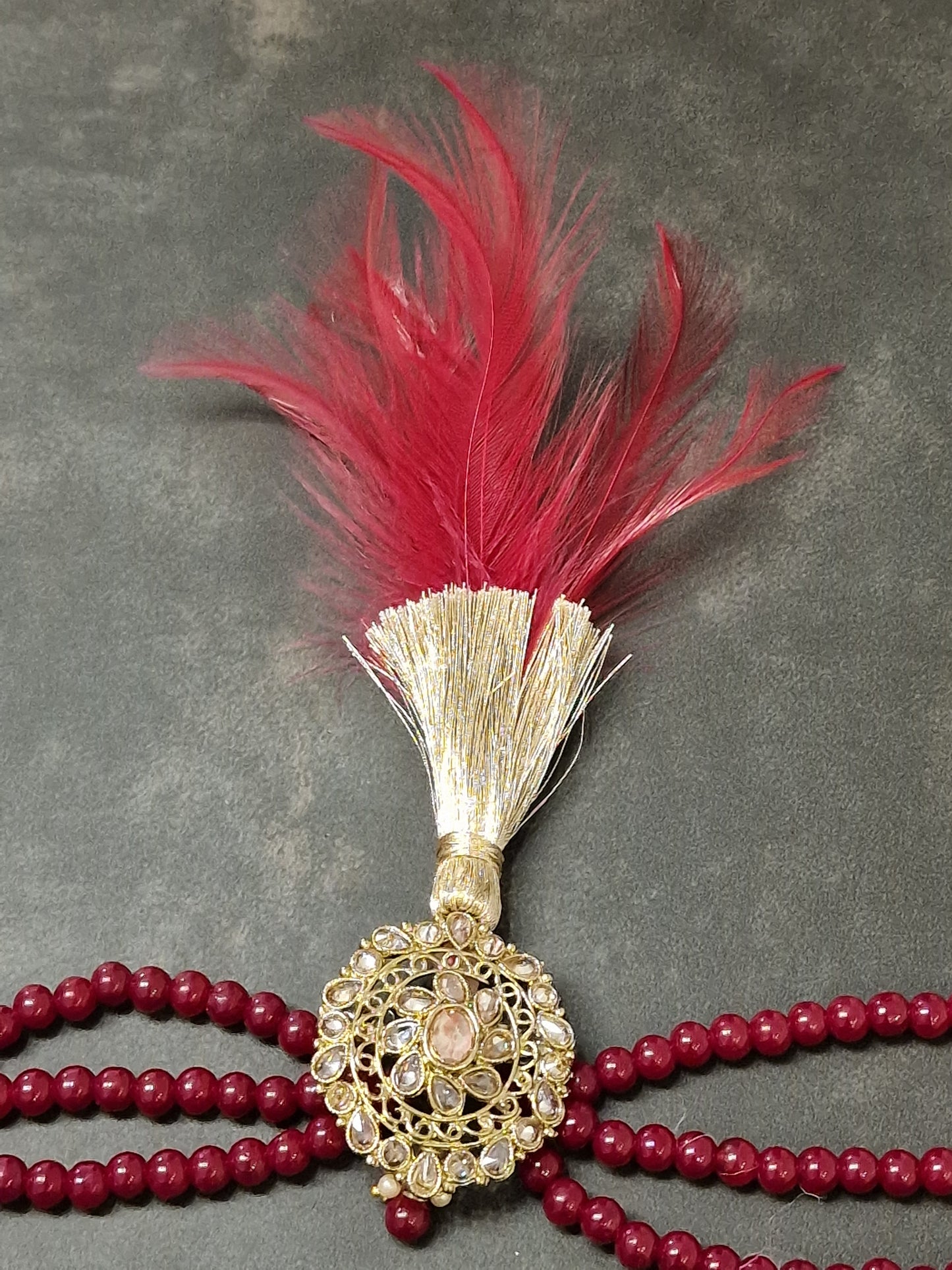 Maroon Kalgi & Mala