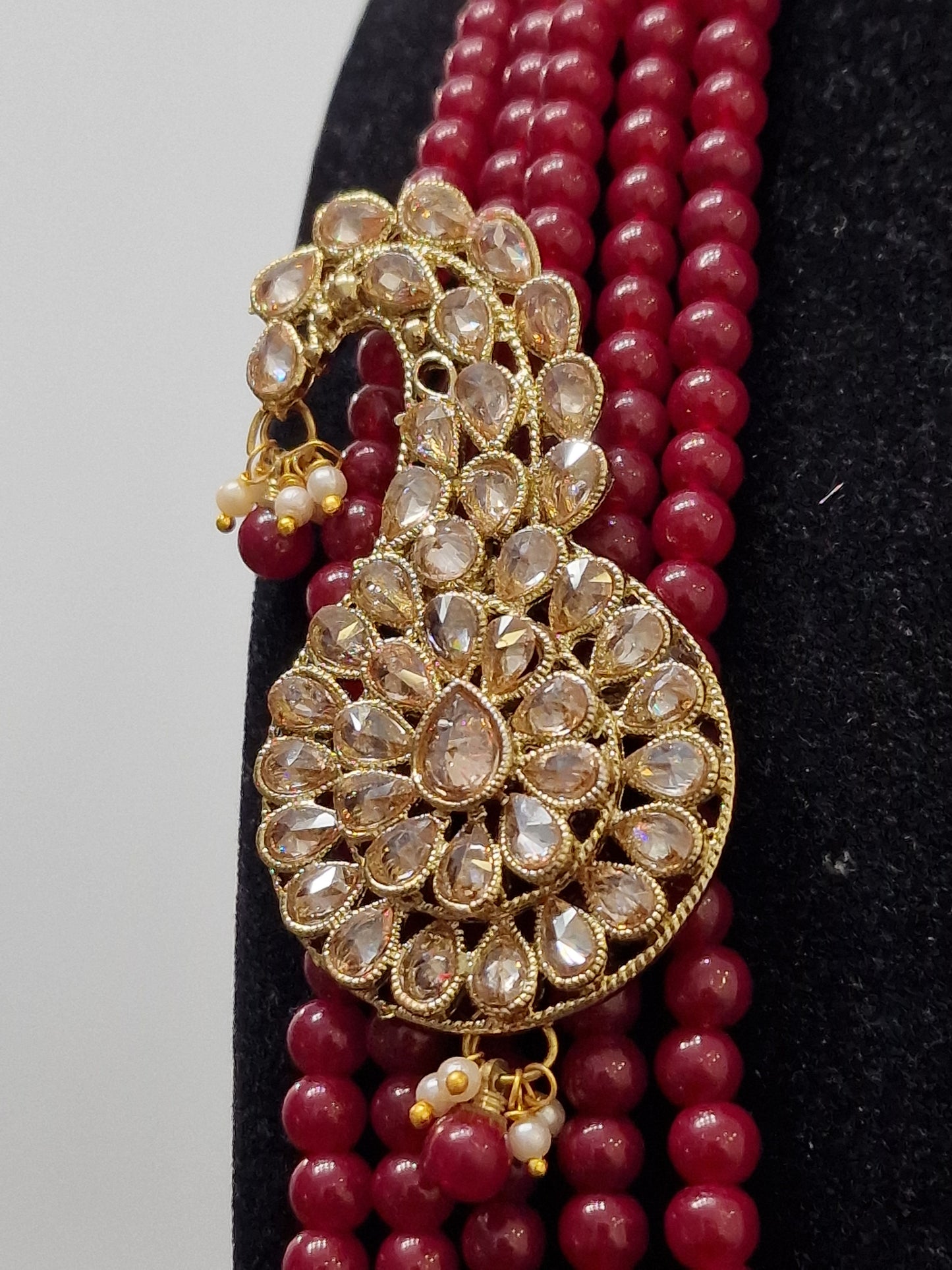 Maroon Kalgi & Mala