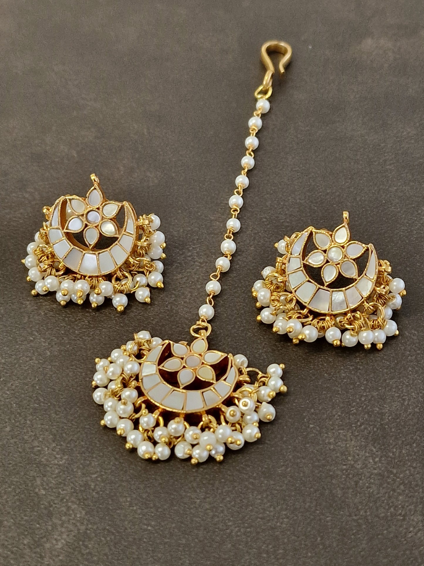 Mother of Pearl Earring & Tikka Set