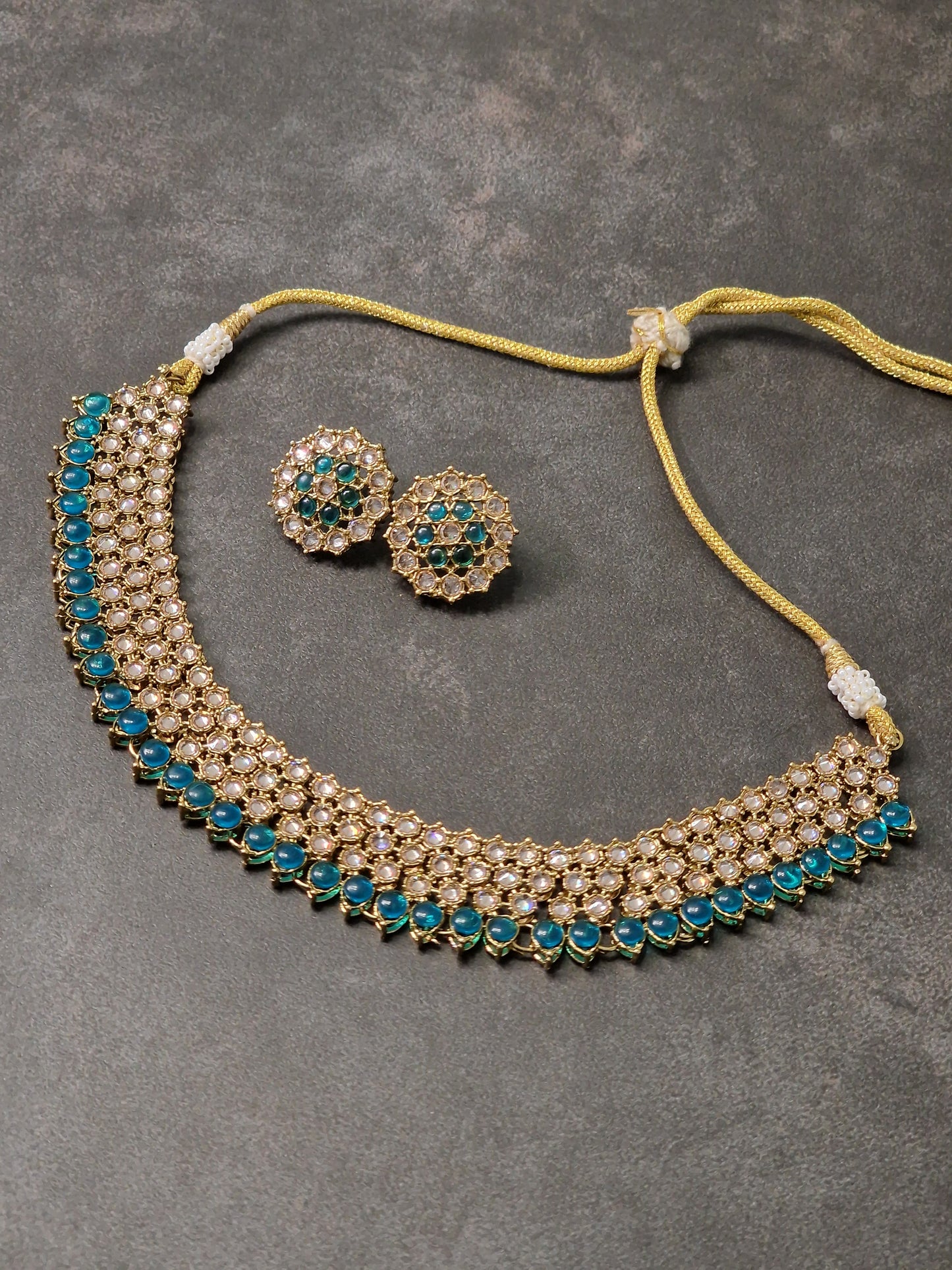 Tina - Available in various colours