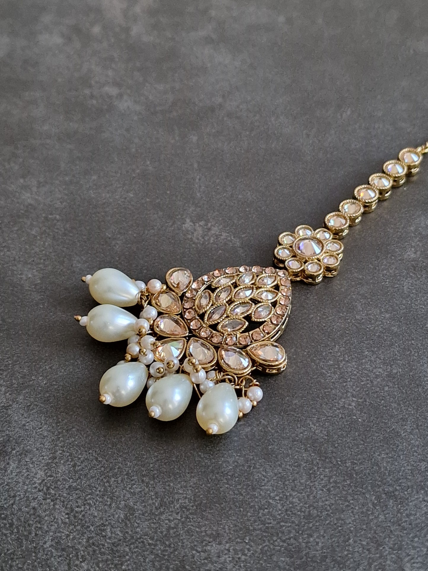 Shaana - Available in various colours