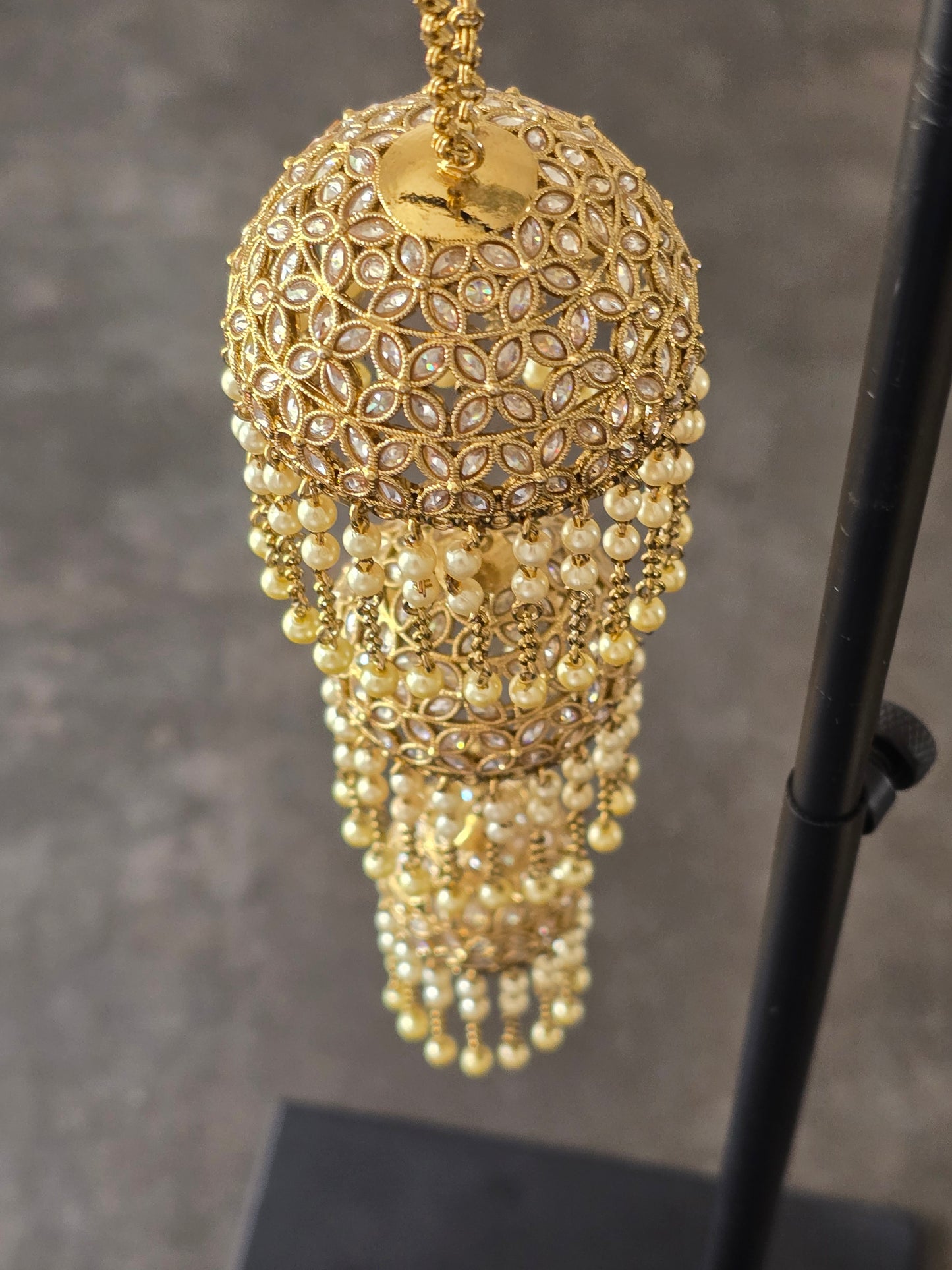 Intricate polki kaleeray