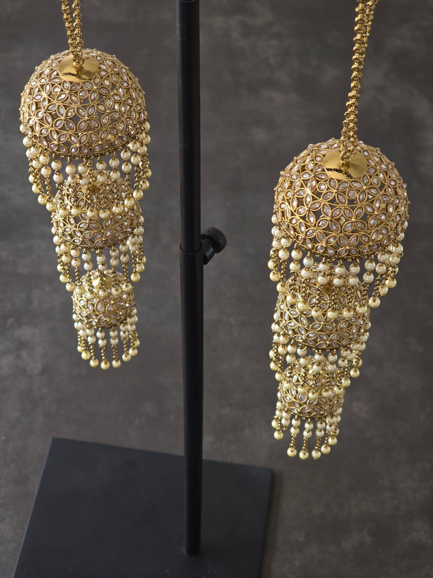 Intricate polki kaleeray
