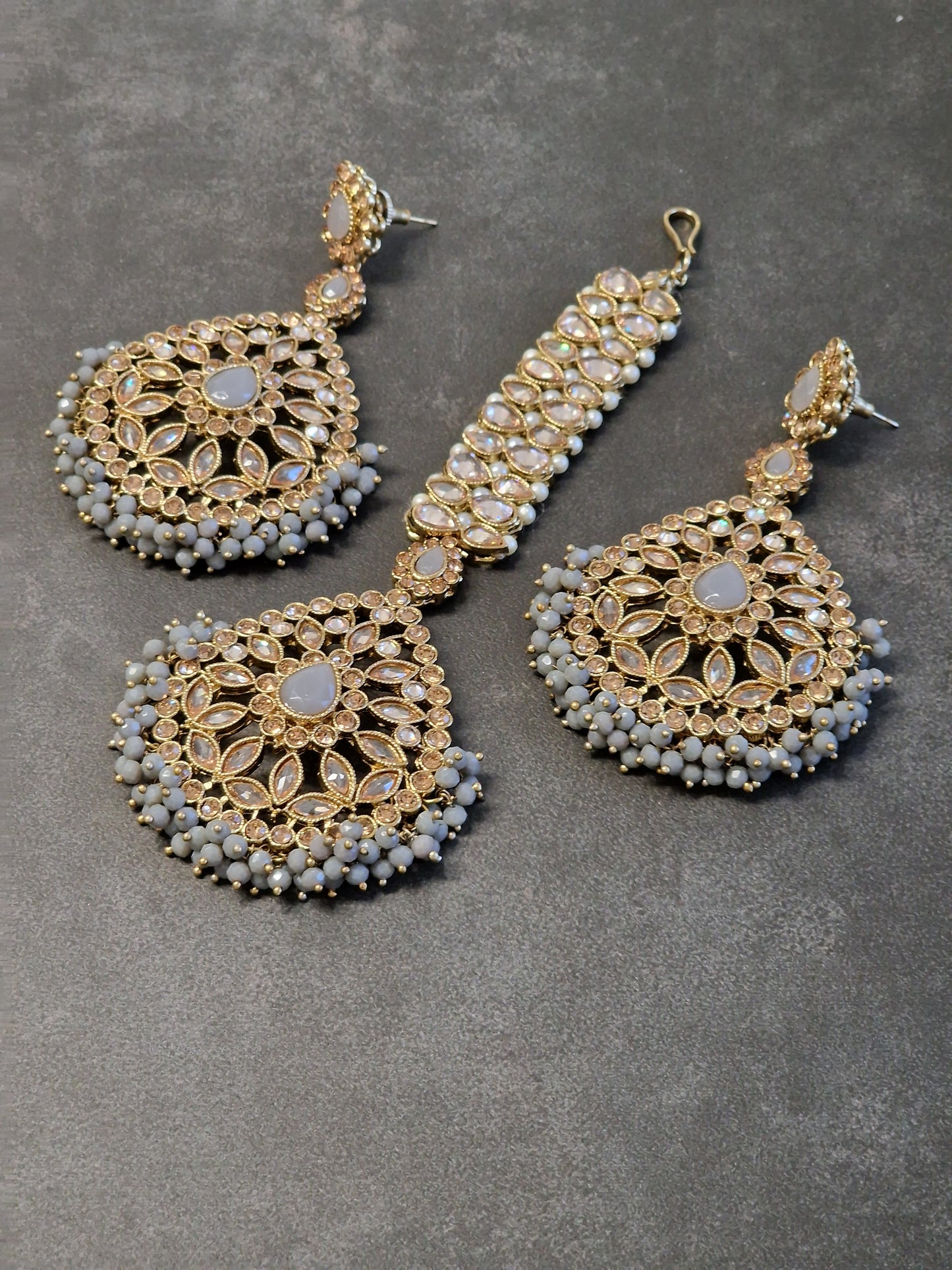 Earrings tikka sets