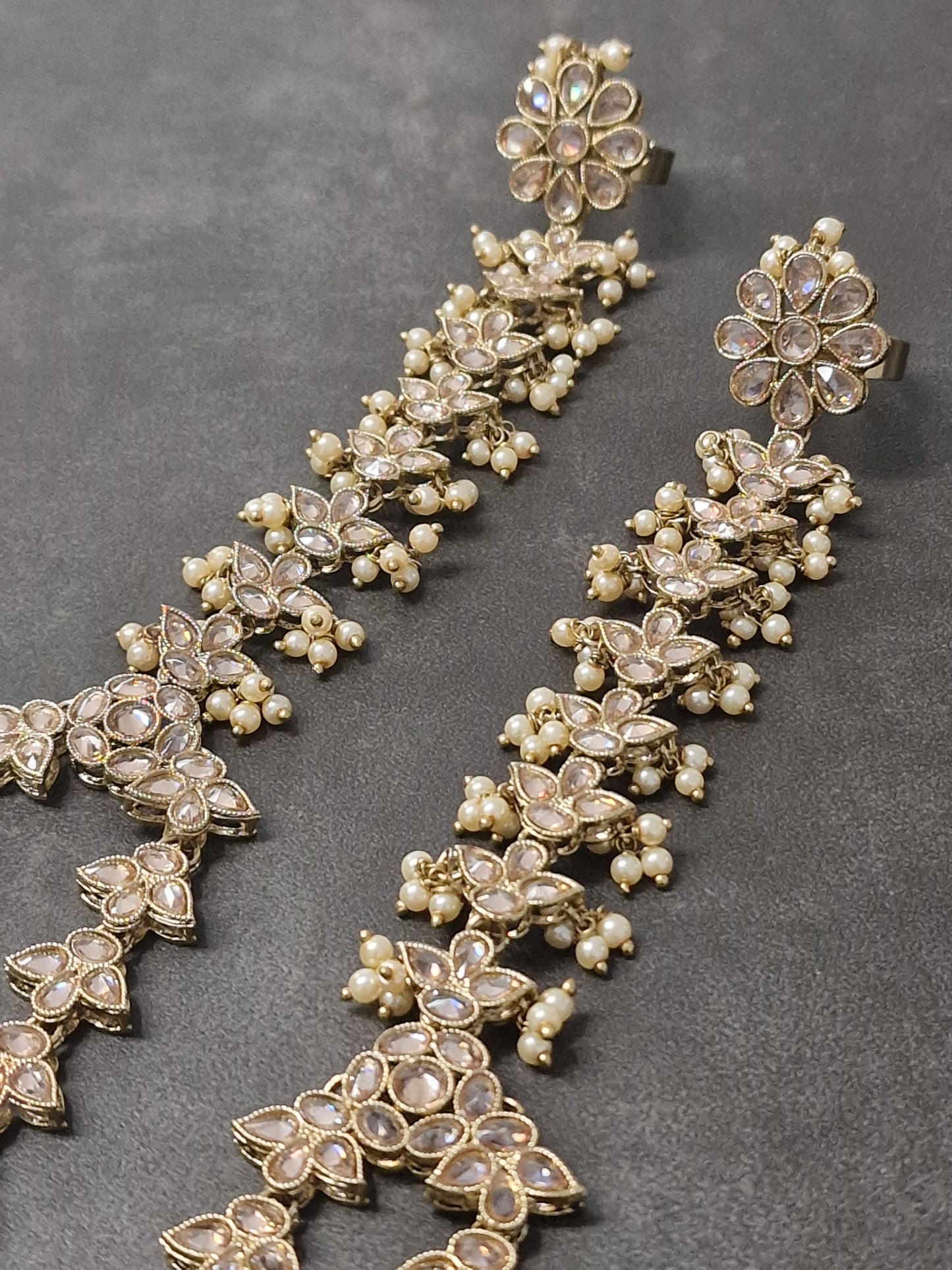 Bridal heavy hand chain