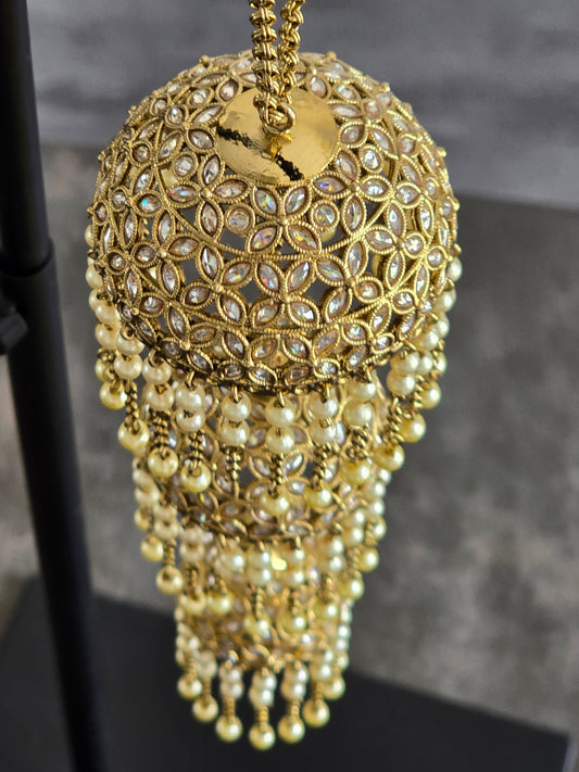 Intricate polki kaleeray